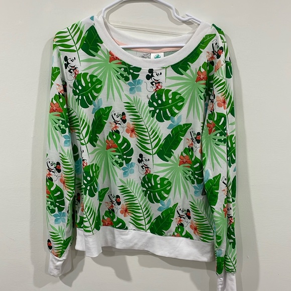 Disney Tops - NWT Disney Hawaiian long sleeve
